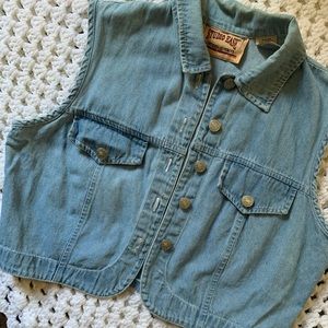 Denim sleeveless vest